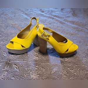 Size 7 Gianni Bini Sandal